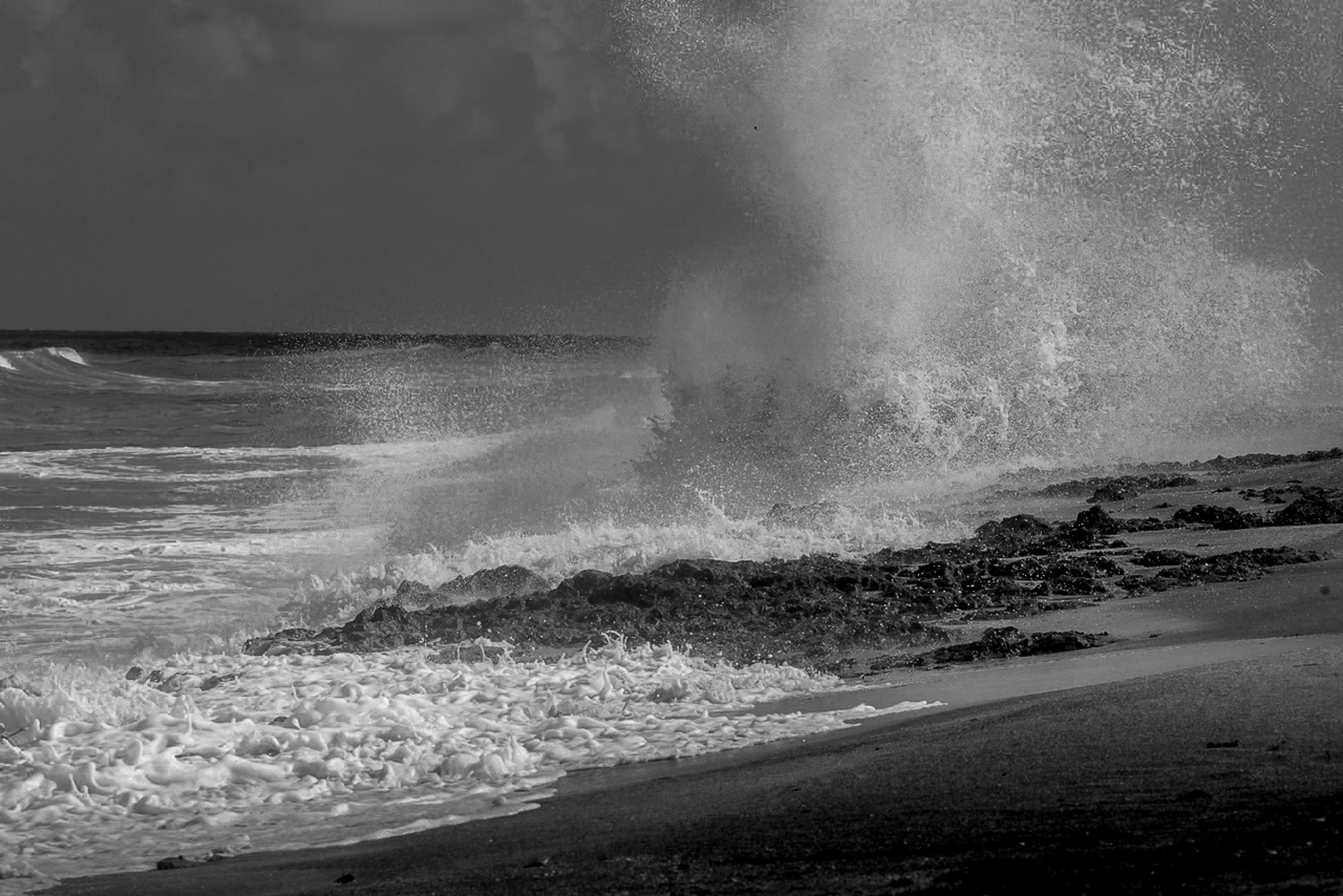 Blowing Rocks
Jupiter Beach
A plume of ocean water created by breaking waves