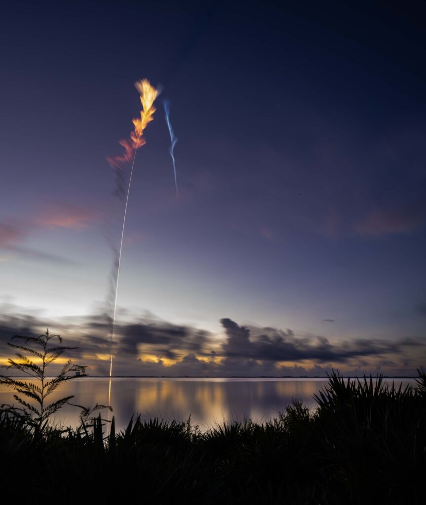 Photographing a sunrise
rocket launch near
Kennedy Space Center, Florida
